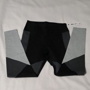 BNWT Calvin Klien high-waisted 3 toned Leggings